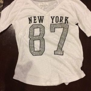 Extra small T-shirt from Aeropostale.